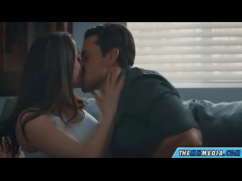 ❤️ Yaxshi ko'krakli ona bilan romantik jinsiy aloqa Anal videoda bizda ️❤